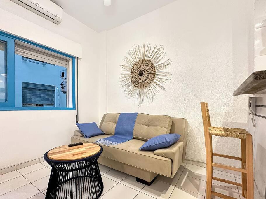Facing The Sea Ac Basilica Embare Bars&Restaurants Apartment Santos  Exterior photo
